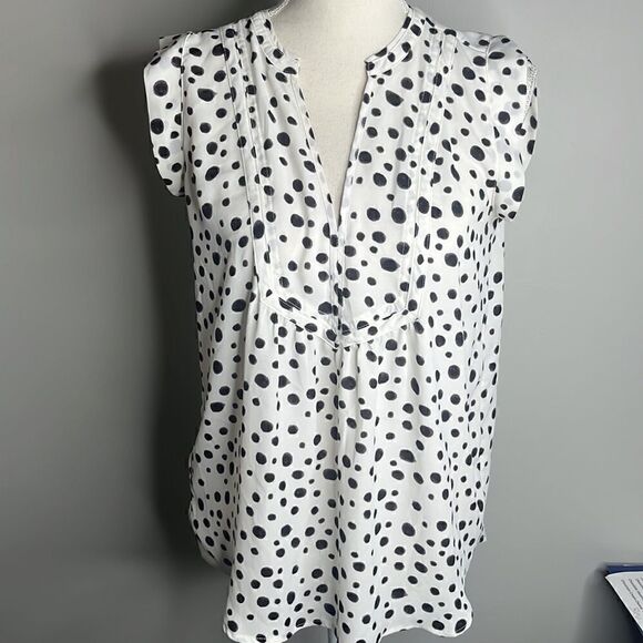 LOFT Tops - Women’s Size XS white blouse black polka dot